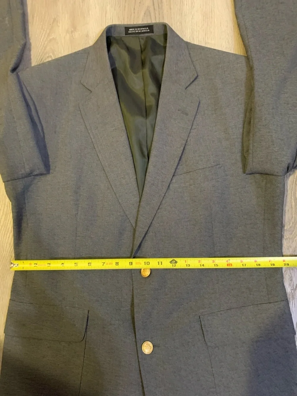 David Taylor Sz‎ 40R Wool Blend Gray Sport Coat Blazer Jacket with Gold Button